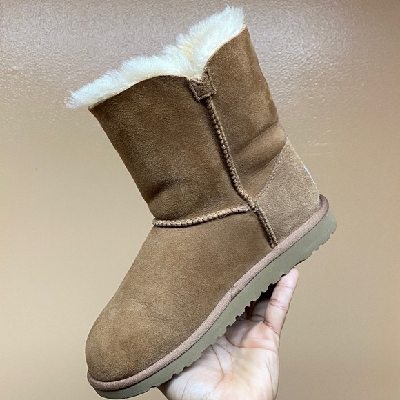 UGG Bailey Button II Women’s Suede Boots “Chesnut” Size 5 - Picture 9 of 17